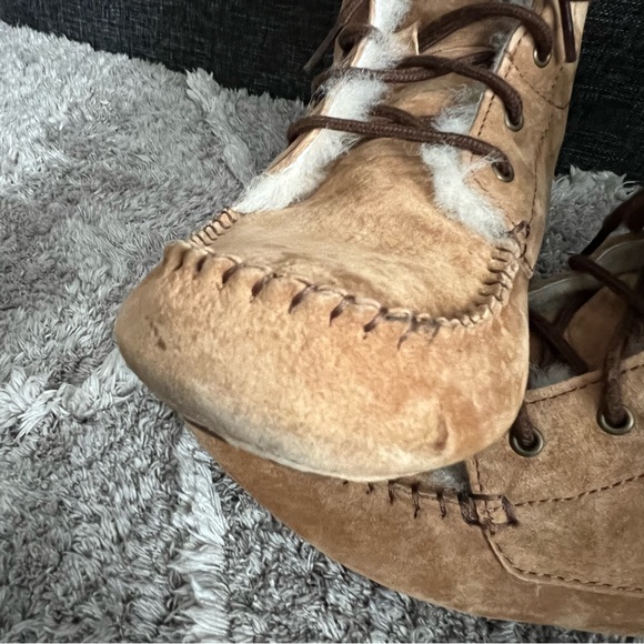 UGG Chickaree booties SN 1007716 - Picture 10 of 10